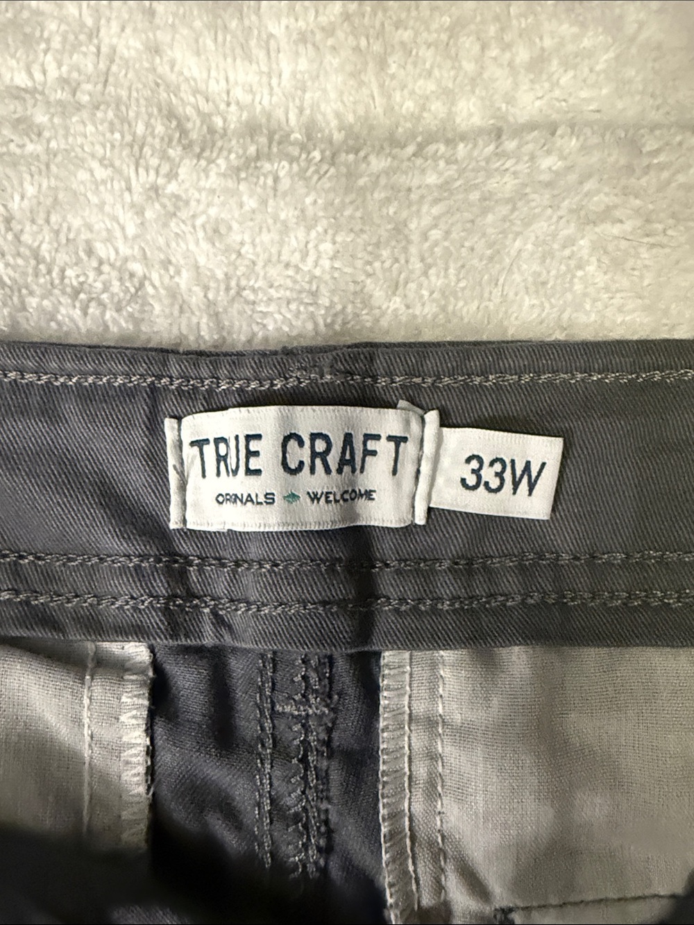 True Craft Men’s Gray Bermuda Shorts - Picture 2 of 4
